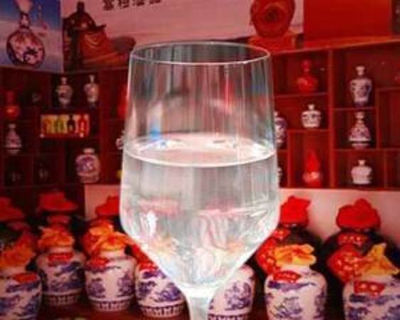 白酒里有黑色沉淀物賠償(白酒里有黑色沉淀物)