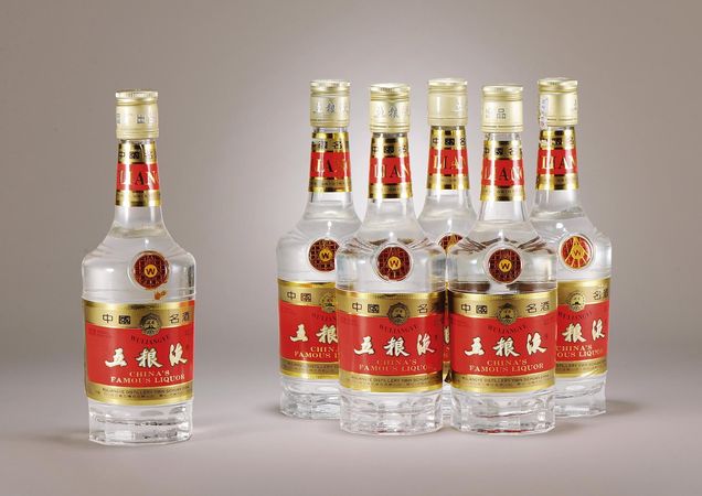 五糧液淡雅藍(lán)酒(五糧液淡雅酒多少錢(qián)一瓶)