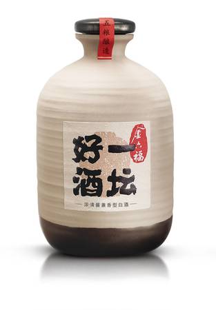 茅臺(tái)一壇好酒圖片(茅臺(tái)酒壇酒圖片大全)